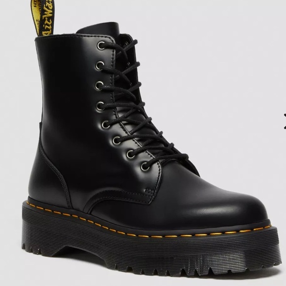 Dr. Martens Black Jadon boot - Picture 1 of 8